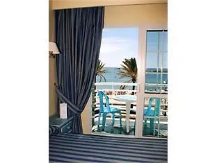 De Laredo Hotel