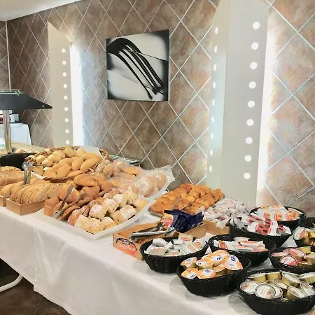 Hotel De Laredo 3*